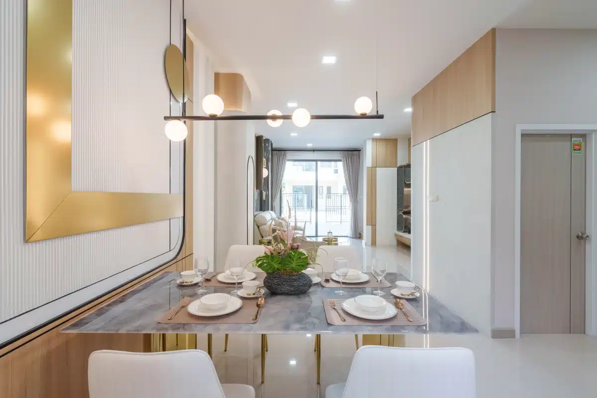 รีโนเวทบ้านทาวน์โฮมคืออะไร และแตกต่างจากการซ่อมแซมอย่างไร